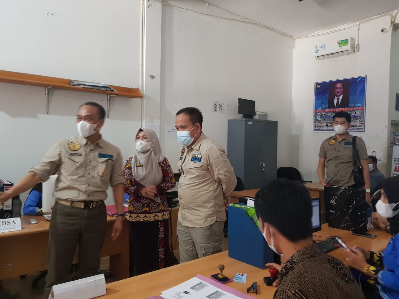 Monev Dirjen Dukcapil Kemendagri ke Kantor Pelayanan Dukcapil Pesisir Barat.jpeg